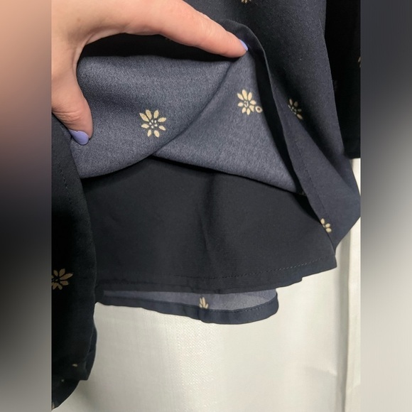 Topshop Navy Blue and Cream Floral Ruffle Long Sleeve Romper 6 - Picture 10 of 11